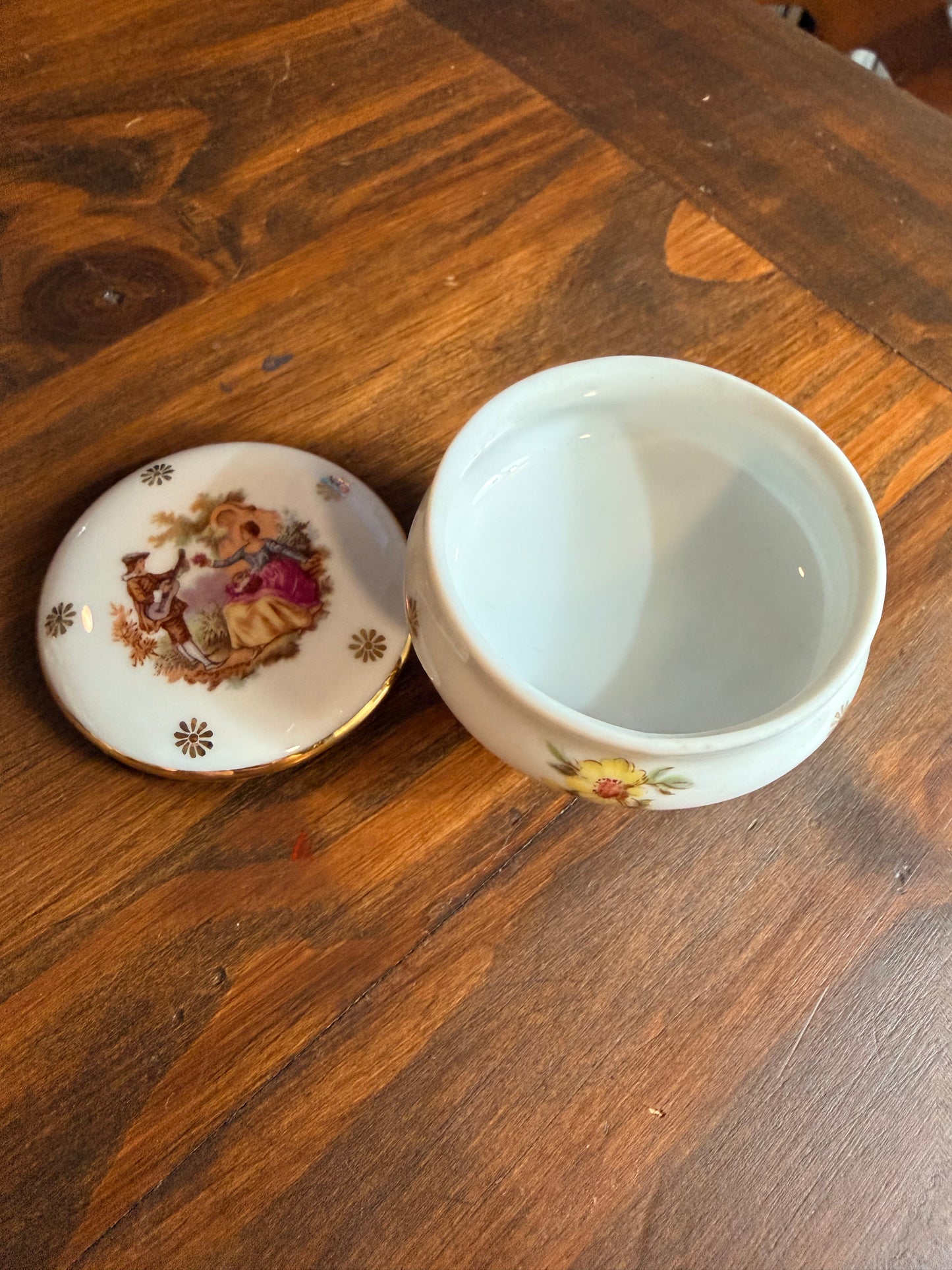 Vintage Limoges porcelain trinket box